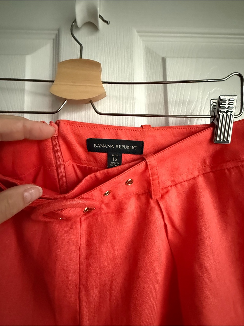 Banana Republic Belted Pleated Linen Meridian Shorts Red/Orange 12 Petite - Picture 5 of 11